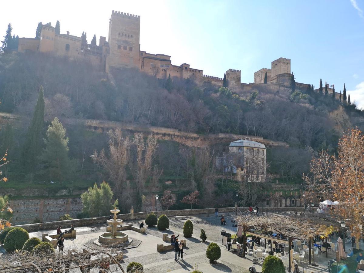 The Nasrid Palace From Your Bed ! Granada Esterno foto