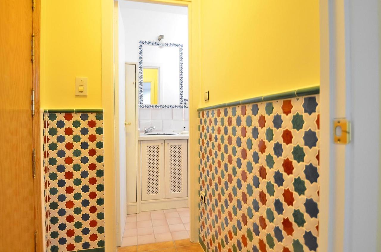 The Nasrid Palace From Your Bed ! Granada Esterno foto